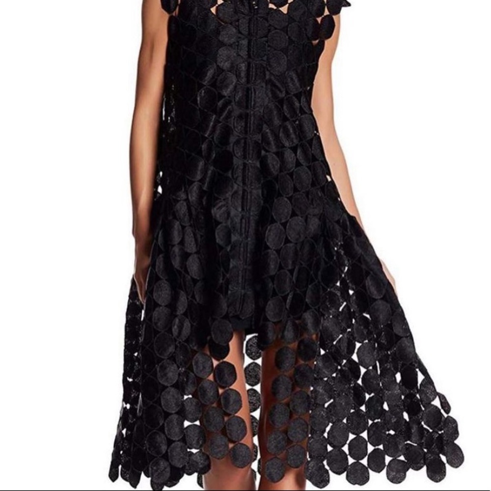 Gracia black dress circle shaped